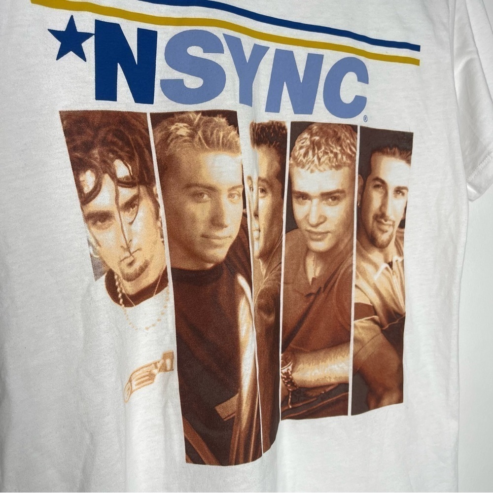 **NSYNC Short Sleeve Band Tee T-Shirt Size Small